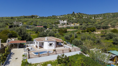 For Sale: Villa in Alcaucin Beds: 3 Baths: 2 Price: 325,000