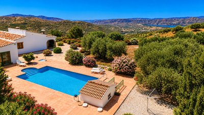 For Sale: Villa in Alcaucin Beds: 4 Baths: 3 Price: 425,000