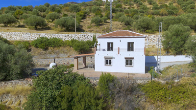 For Sale: Villa in Venta Alta Beds: 3 Baths: 2 Price: 339,000