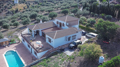 For Sale: Villa in Puente don Manuel Beds: 4 Baths: 3 Price: 525,000€